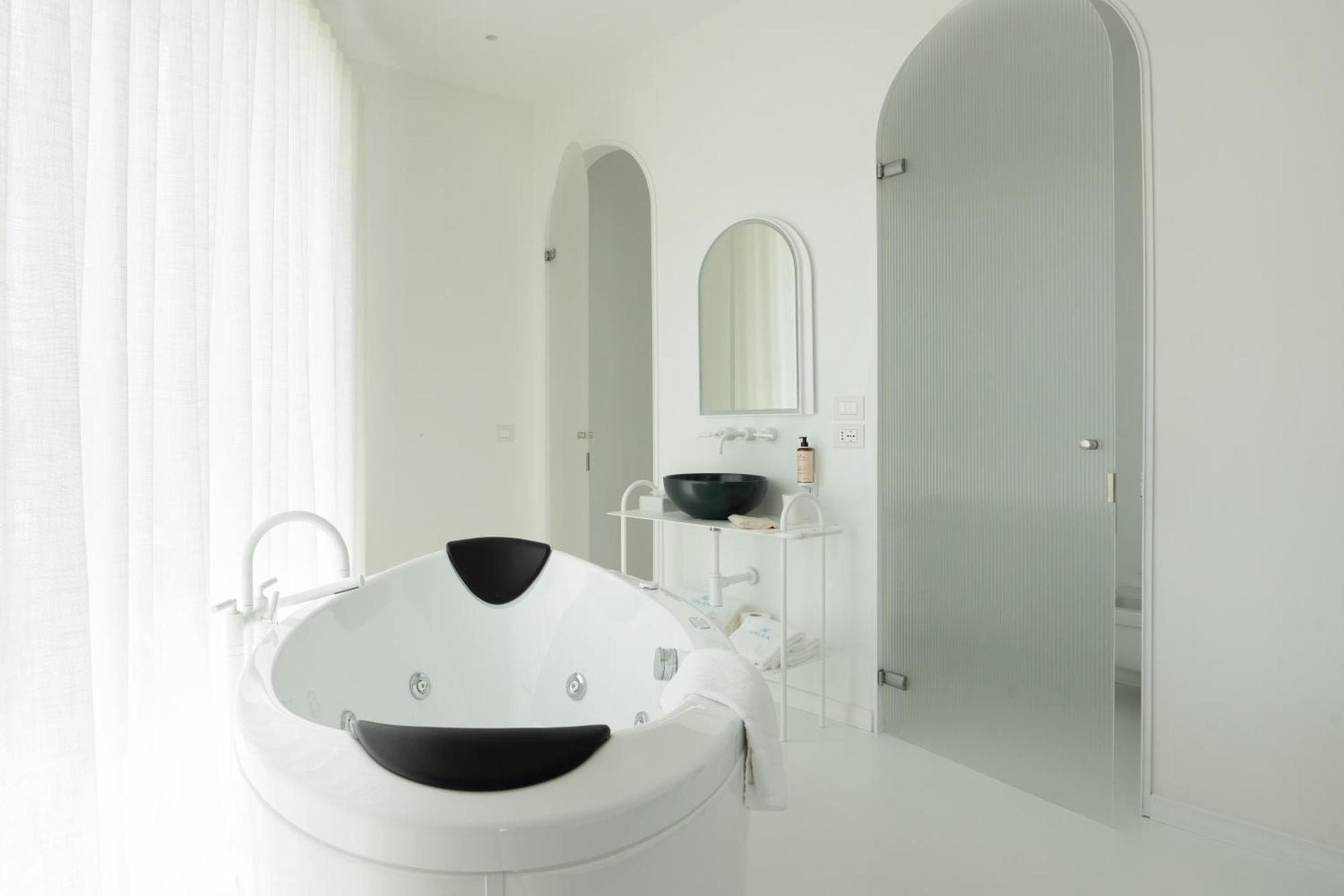 Calea Boutique Hotel 4*